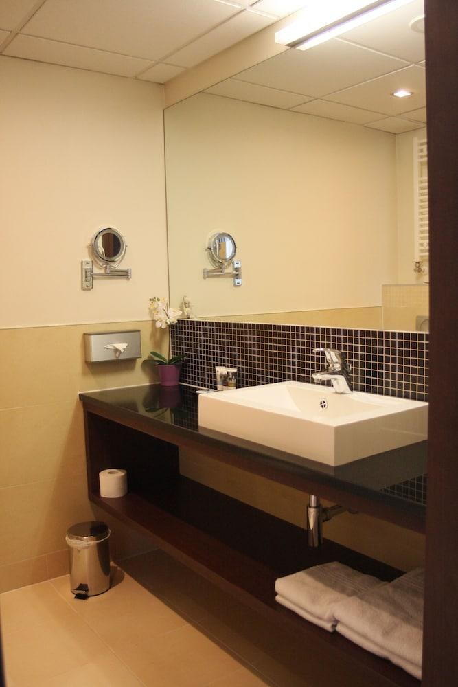MERCURE WARSZAWA AIRPORT photo 4