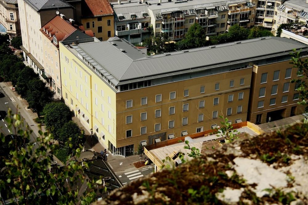 Altstadt Hotel Hofwirt Salzburg photo 4