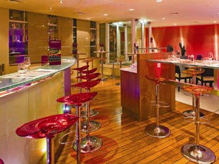 MERCURE PARIS LA DEFENSE