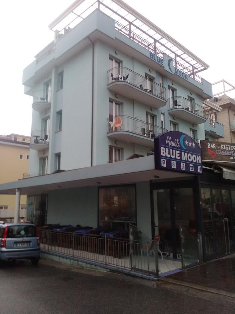 Hotel Blue Moon photo 2