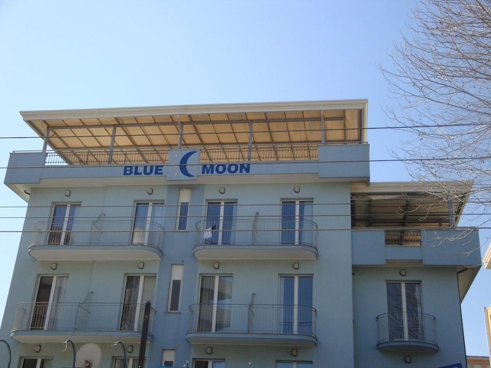 Hotel Blue Moon photo 4