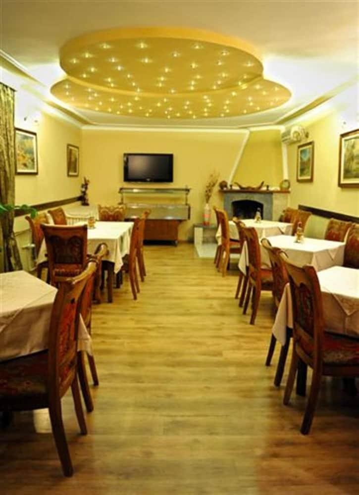 EVROPA HOTEL photo 2