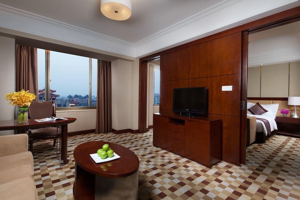 Jin Jiang West Capital International Hotel photo 2