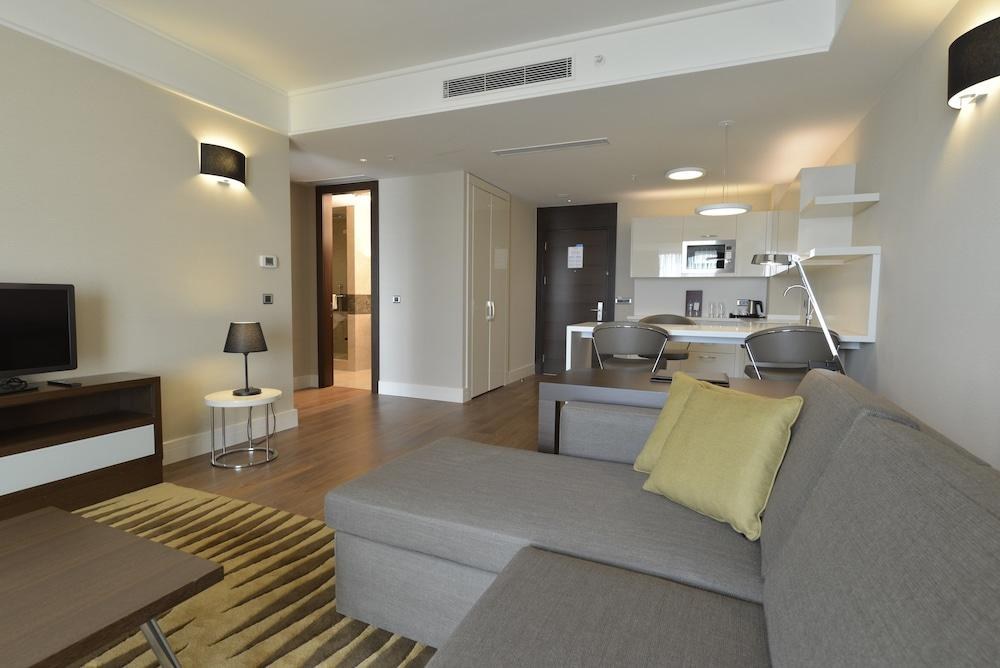 WYNDHAM GRAND ISTANBUL EUROPE photo 3