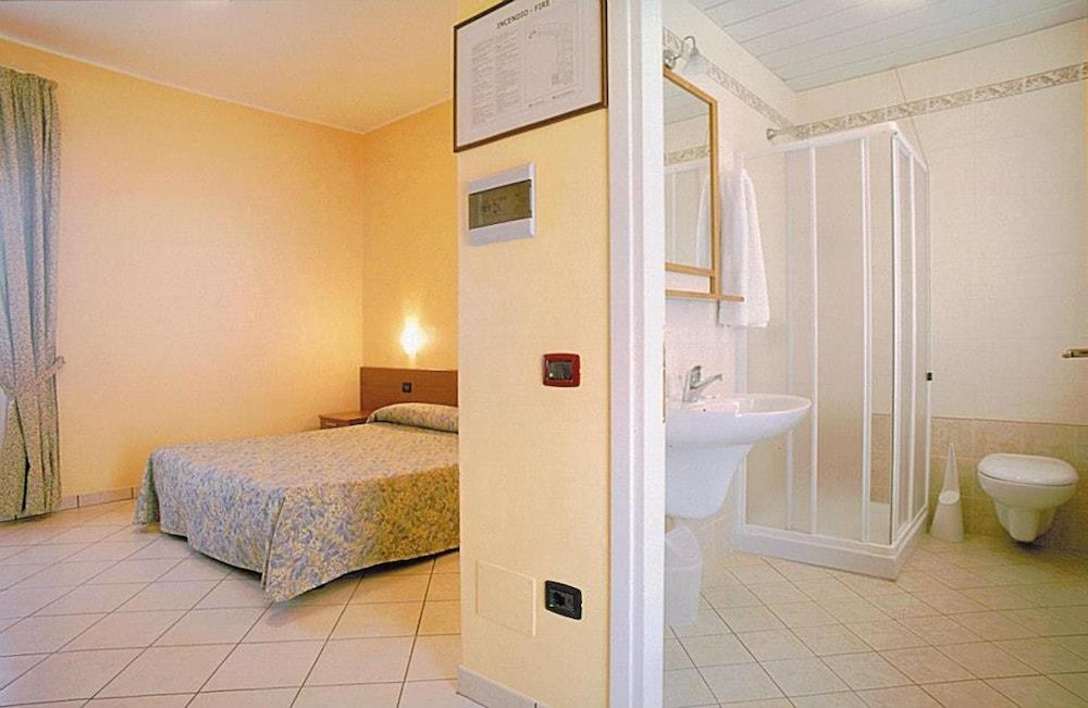 GREEN PARK HOTEL photo 4