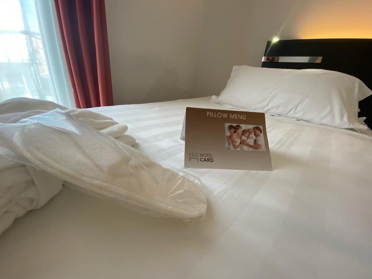 CARD INTERNATIONAL photo 2