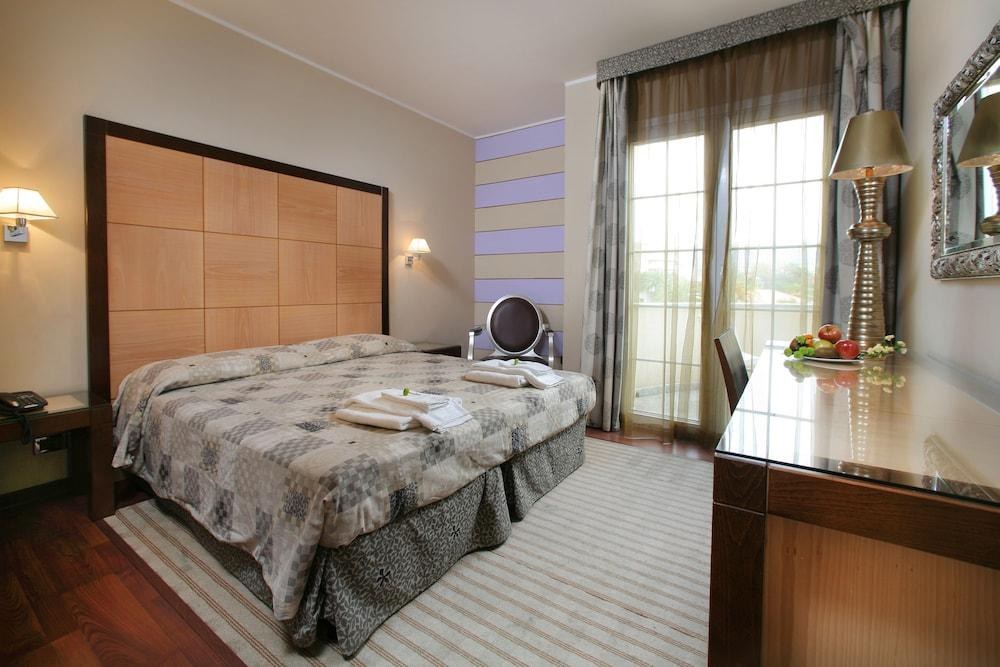 REGENT BEACH HOTEL &AMP; APARTMENTS photo 2
