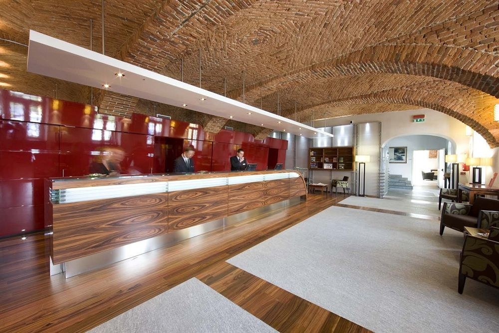 JET HOTEL