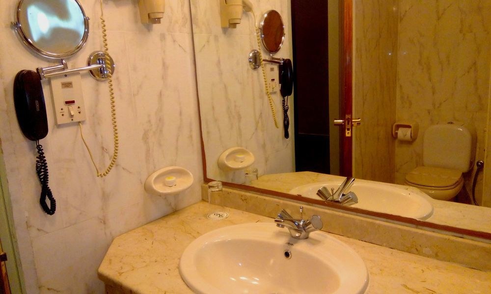 RAS AL KHAIMAH HOTEL photo 2