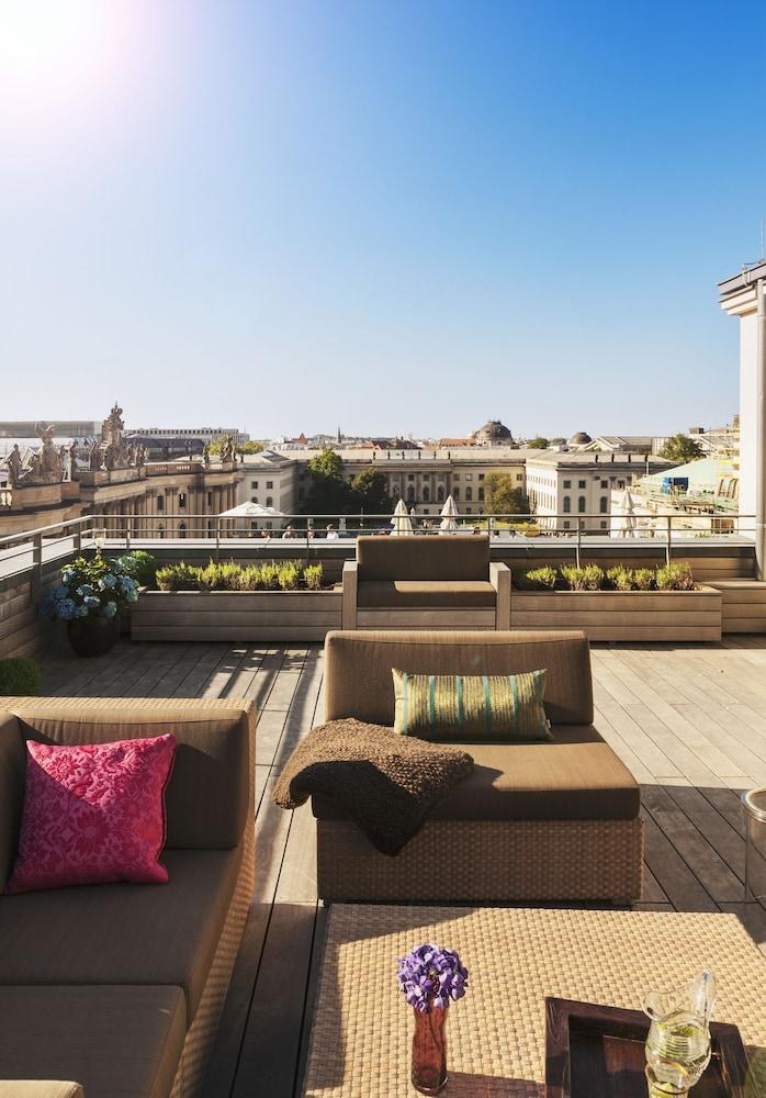 ROCCO FORTE HOTEL DE ROME photo 3