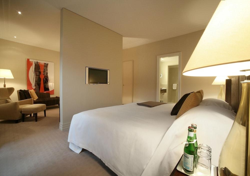 ROCCO FORTE THE CHARLES HOTEL photo 2
