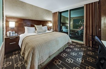 WYNDHAM GARDEN CHINATOWN photo 1