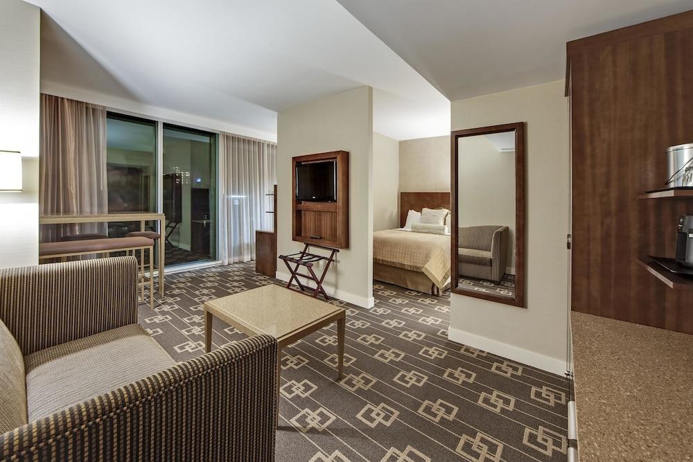 WYNDHAM GARDEN CHINATOWN photo 4