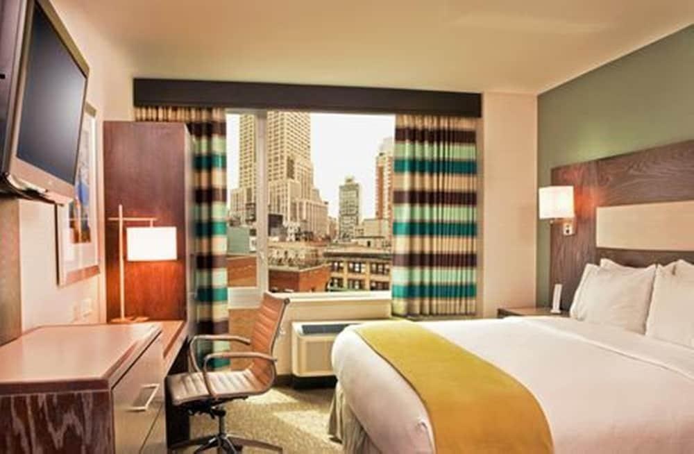 HOLIDAY INN EXPRESS - MANHATTA photo 3
