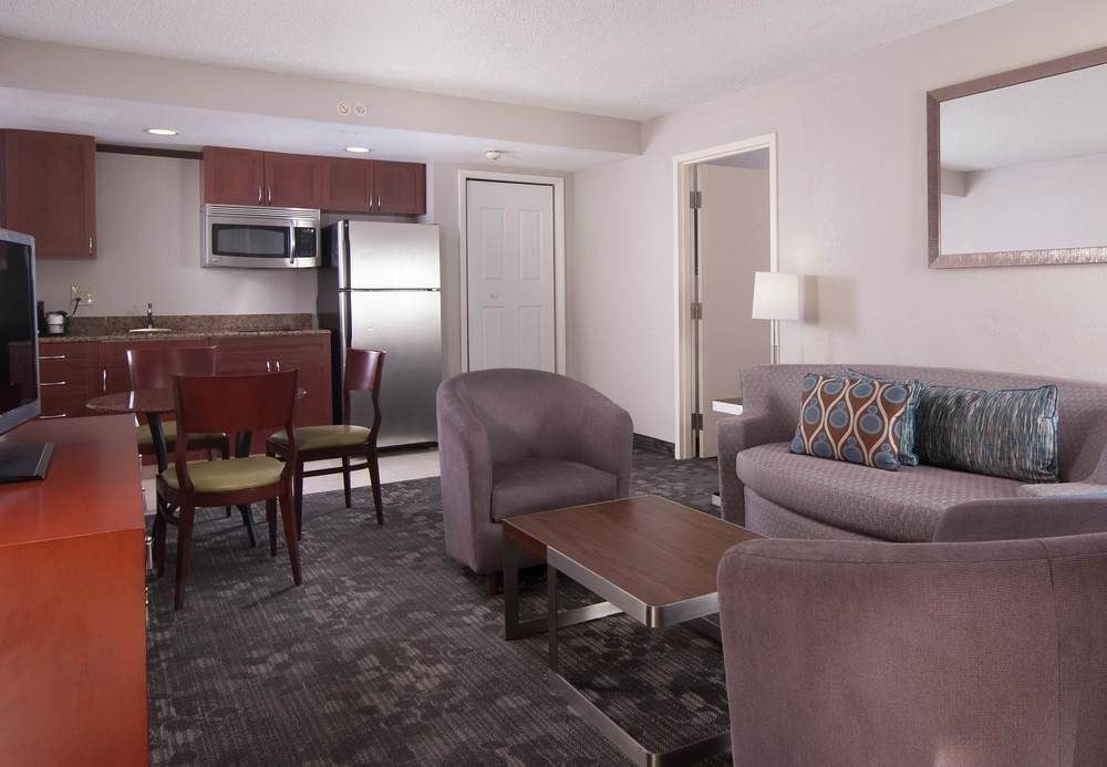 COURTYARD MIAMI CORAL GABLES photo 2