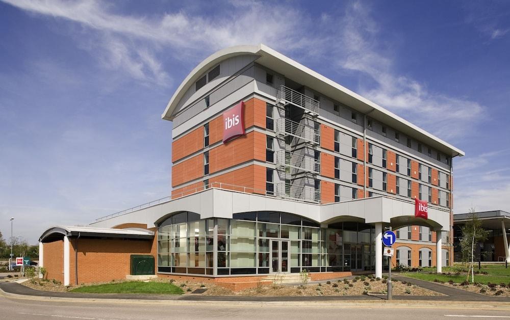 IBIS LONDON ELSTREE BOREHAMWOOD HOTEL photo 2