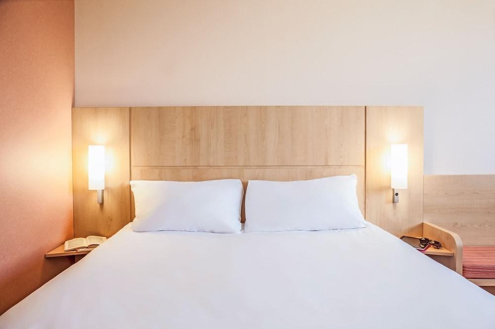 IBIS LONDON ELSTREE BOREHAMWOOD HOTEL photo 3