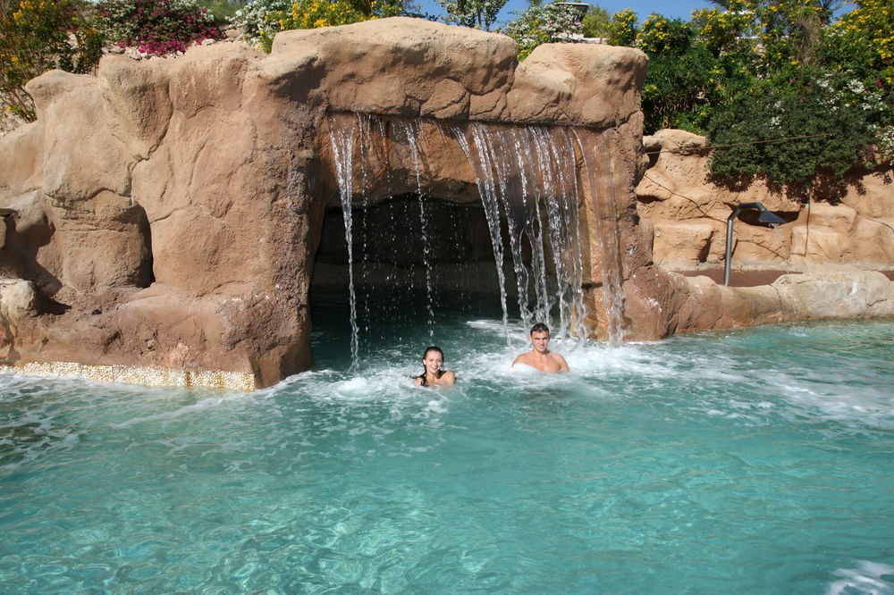 DOMINA AQUAMARINE POOL HOTEL &