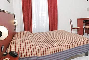 Bristol Hotel photo 1