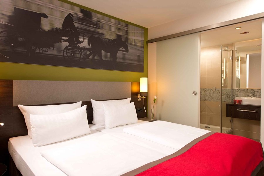 LEONARDO HOTEL VIENNA WESTBAHNHOF photo 2