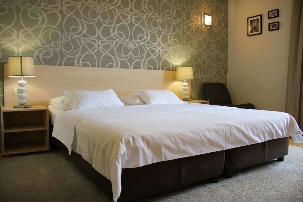 BERKELEY HOTEL AND SPA DUBROVN photo 4