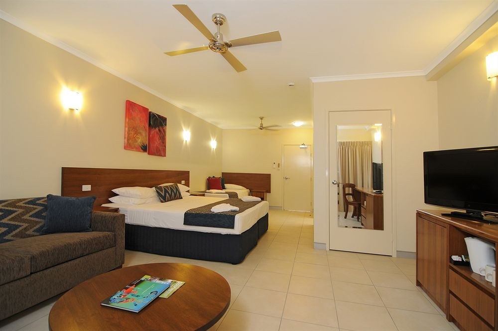 CAIRNS QUEENSLANDER HOTEL AND APARTMENTS