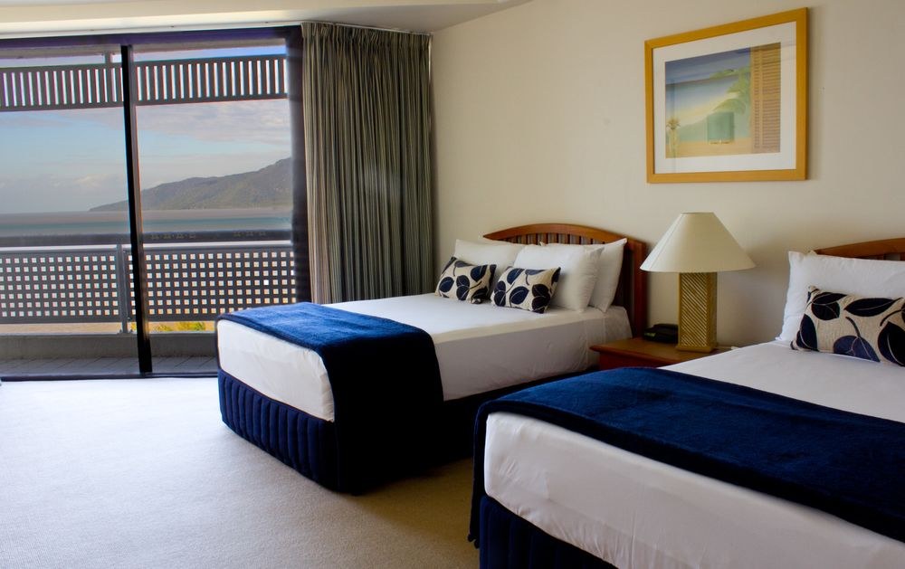 RYDGES ESPLANADE RESORT CAIRNS photo 1