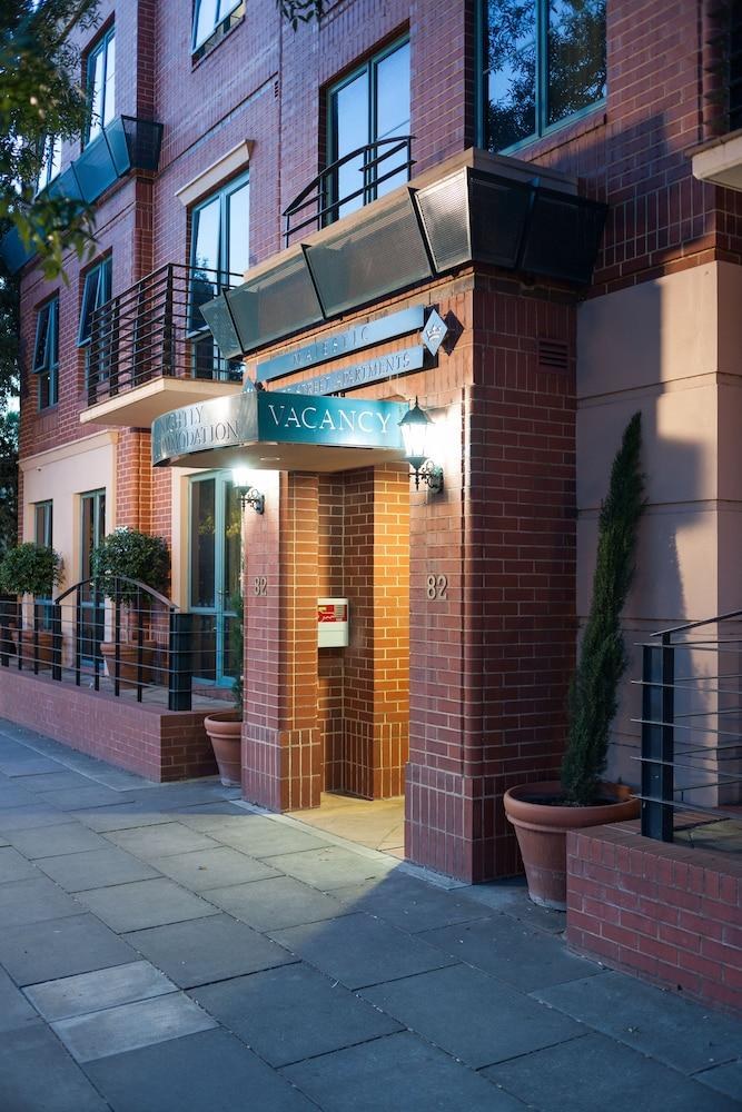 Majestic Tynte Street Hotel photo 2