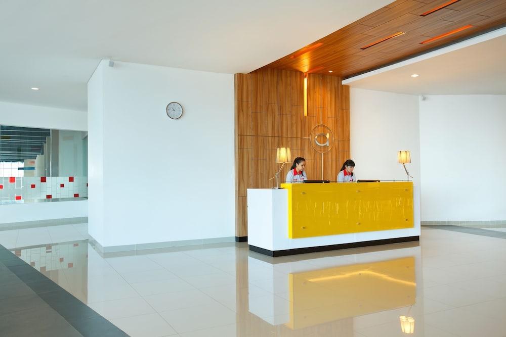Amaris Hotel Season City photo 2