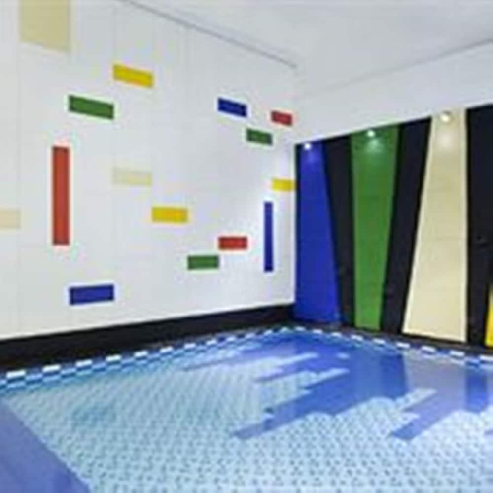 Amaris Hotel Cihampelas Bandung photo 3