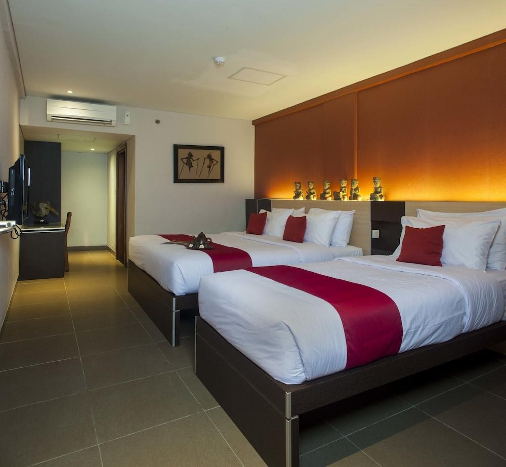 Sukajadi Hotel, Convention and Gallery photo 2