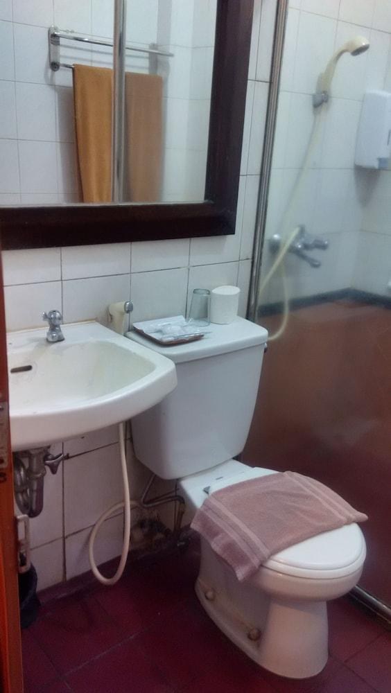 Sukajadi Hotel, Convention and Gallery photo 3