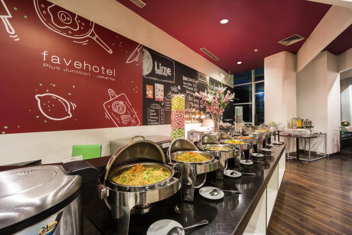 FAVEHOTEL PLUIT JUNCTION photo 4