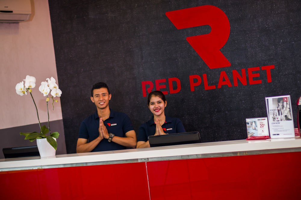 RED PLANET PASSAR BARU photo 1