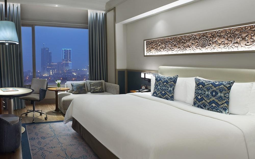 SHANGRI-LA SURABAYA photo 3