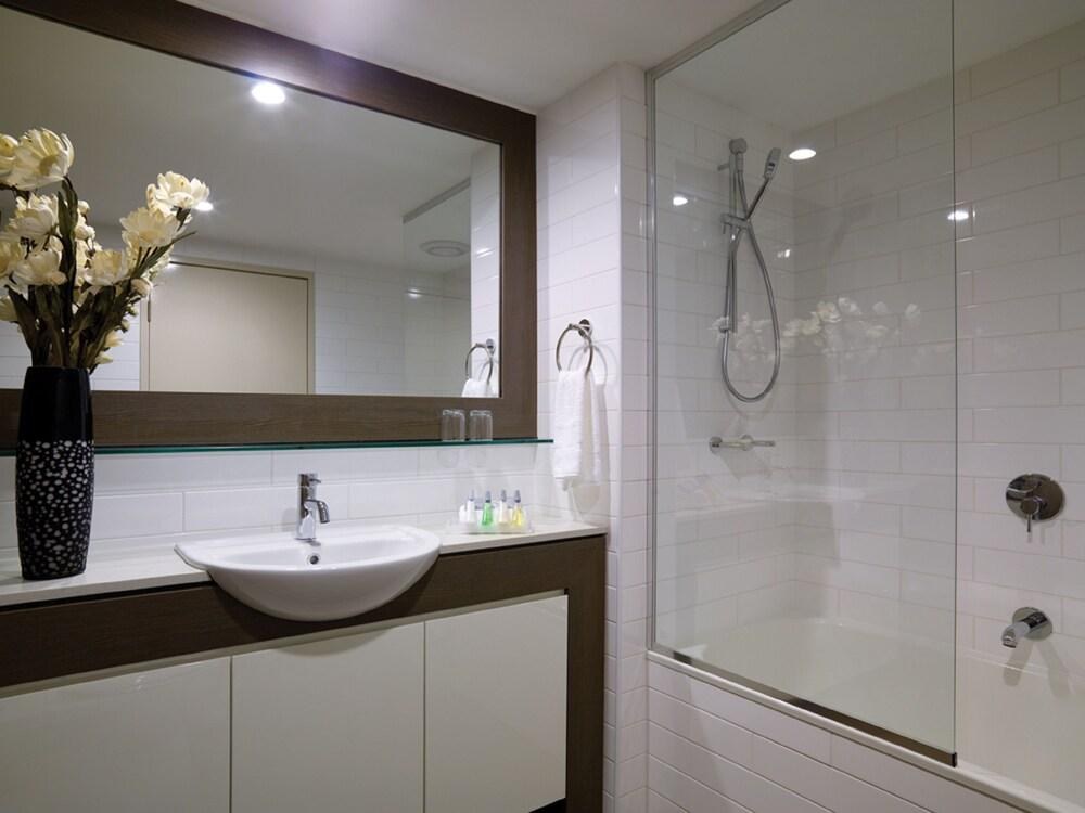 Adina Apartment Hotel Darwin Waterfront photo 2