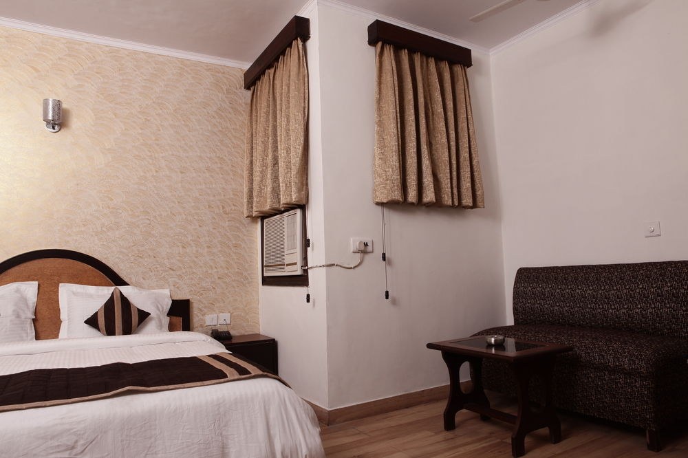 Hotel Delhi Darbar photo 1