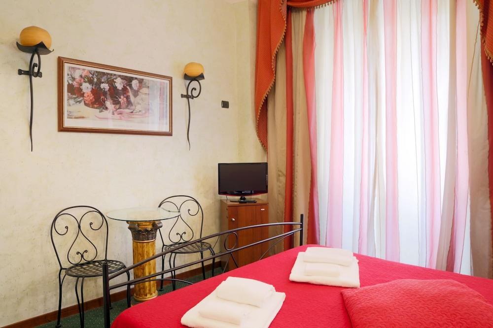 RESIDENZA VATICANA photo 2
