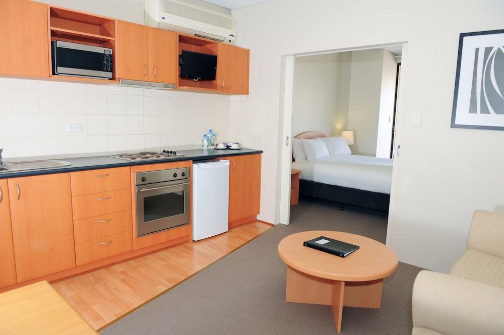 ALL SUITES APARTMENTS photo 2