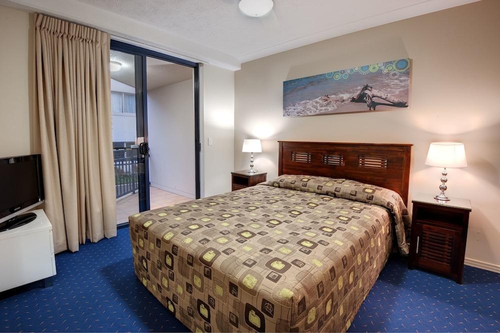 TURTLE BEACH RESORT photo 2