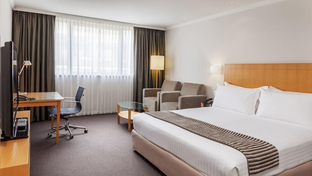 CROWNE PLAZA HOTEL PERTH photo 3