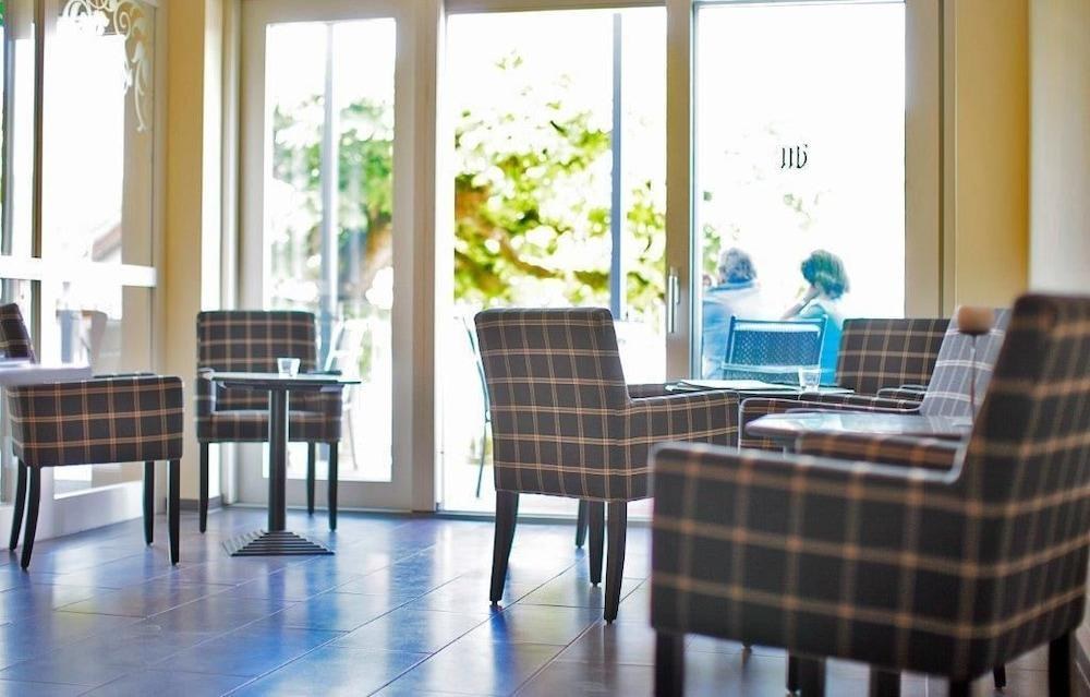 BEST WESTERN HOTEL WALDEGG photo 2