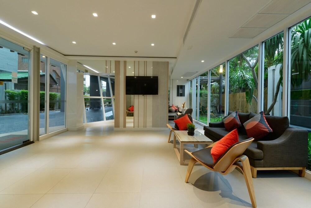 AT MIND EXECUTIVE SUITES photo 4