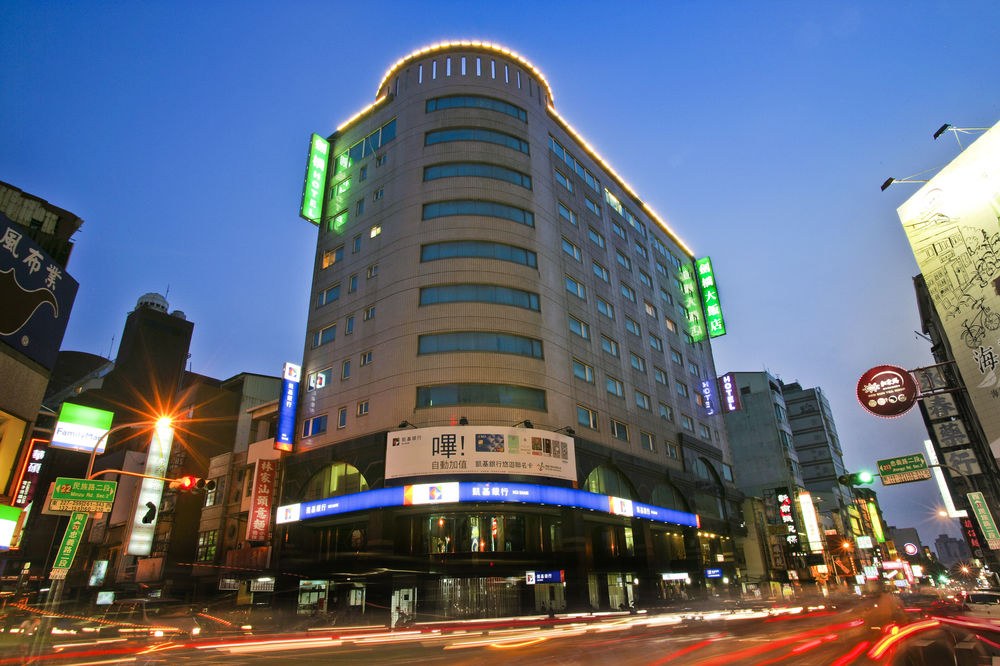 Cambridge Tainan Hotel photo 1