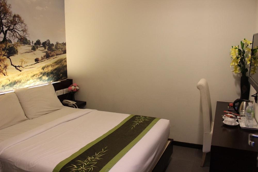 Swiss Hotel Kuala Lumpur photo 2