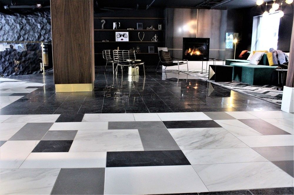 LELUX HOTEL (FORMER QUALITY HOTEL & SUITES DOWNTOWN MONTREAL)