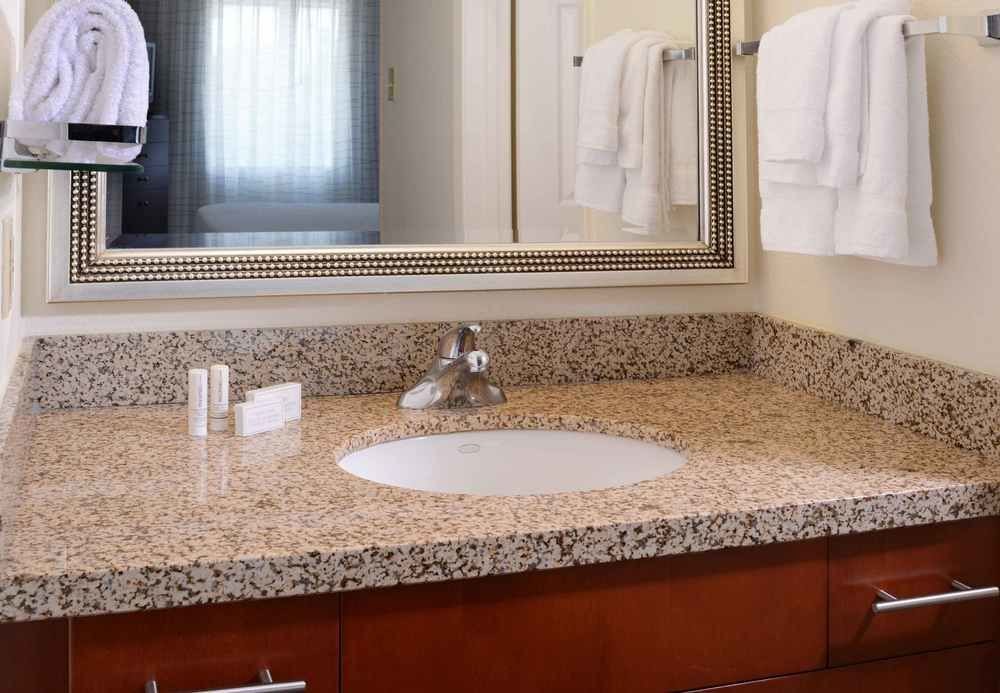 Sonesta ES Suites Dallas Medical Market Center photo 4