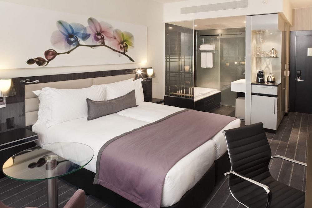 THE MASLOW, SANDTON photo 2
