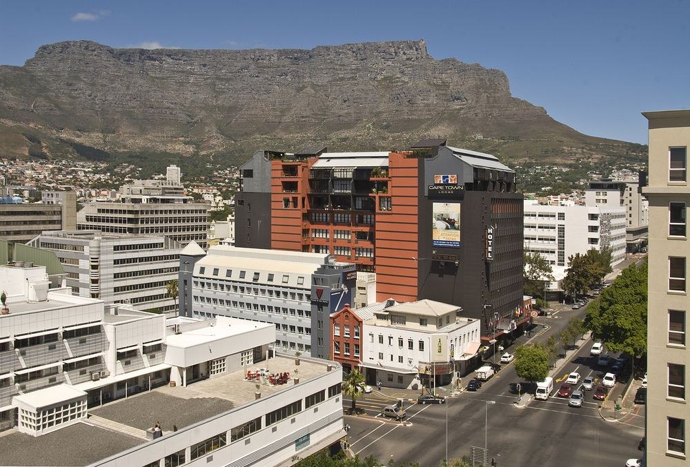 CAPE TOWN LODGE HOTEL
