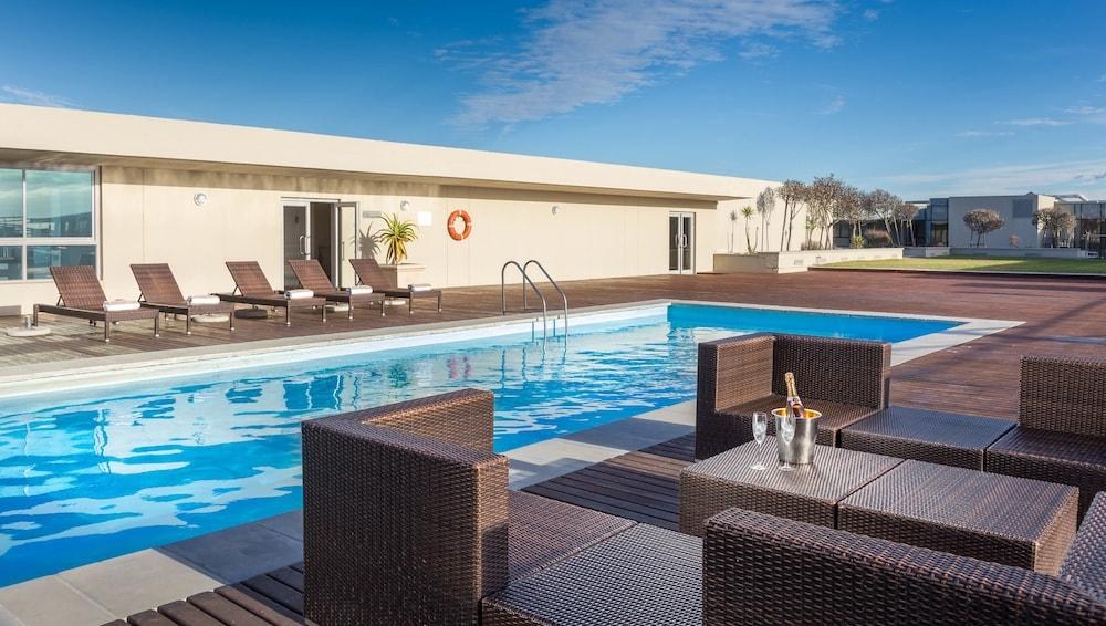 LAGOON BEACH HOTEL & SPA